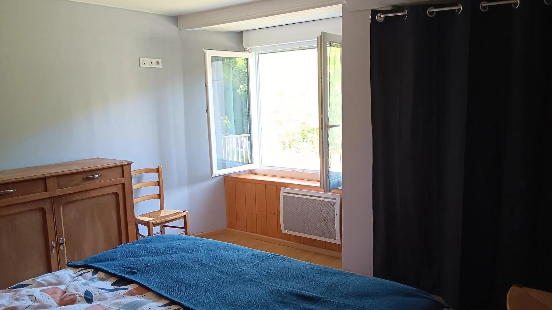 Rdc Entree Exterieur Privatifs Apartment Mandailles-Saint-Julien 0*,  France